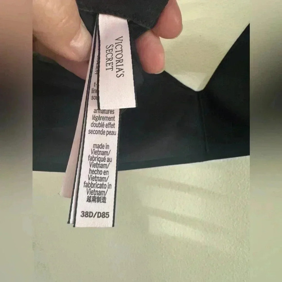 Victoria’s Secret 36D Bra. - Picture 5 of 6